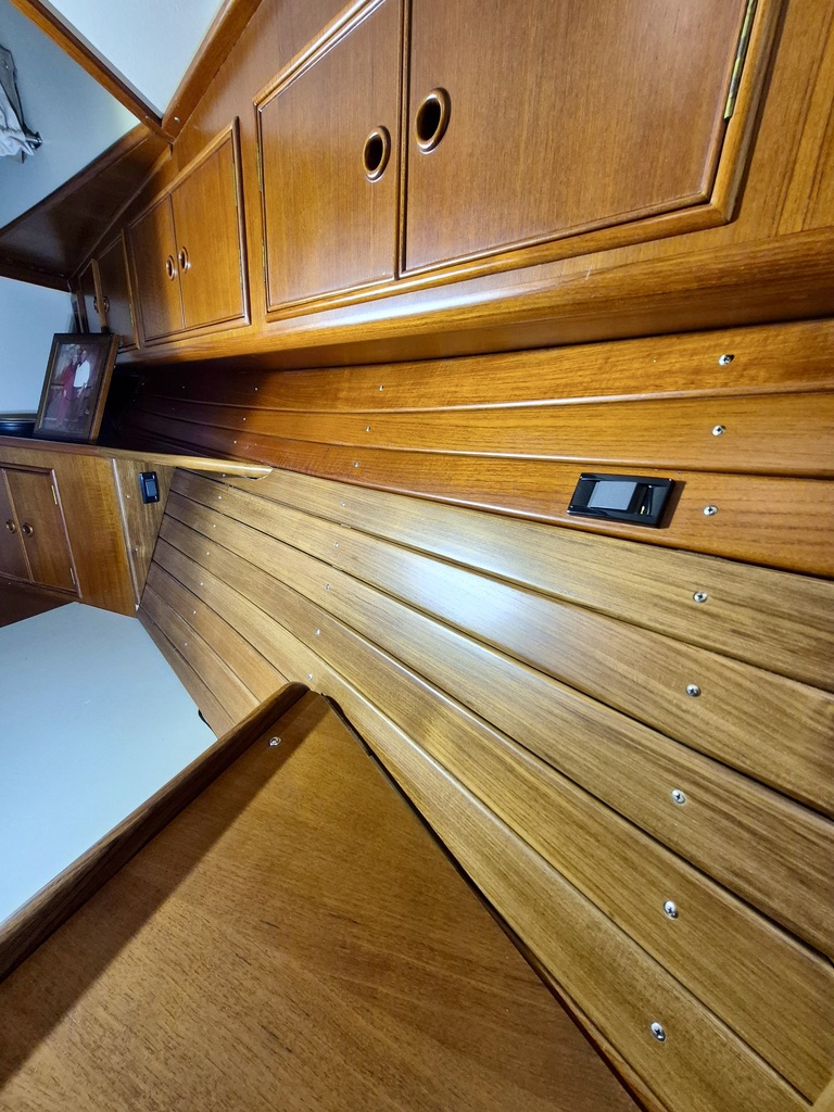 Master Stateroom Teak Wall Lap Strips Yacht Carpentry