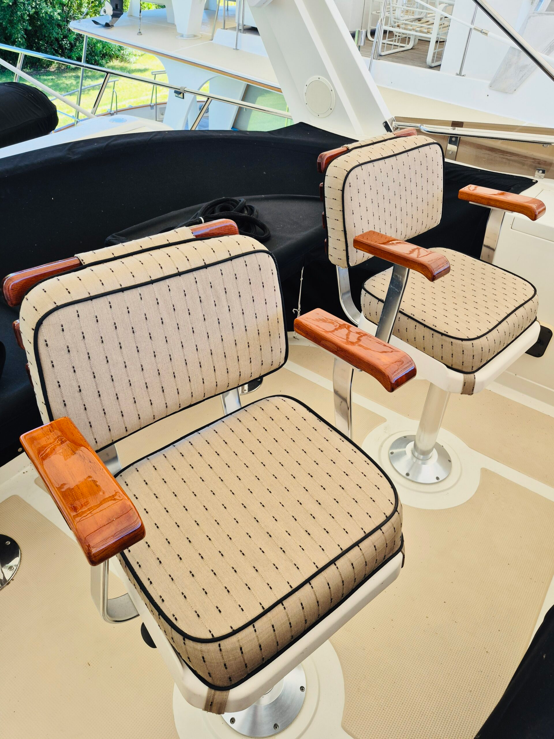 Flybridge Helm Seat After Boat Interior Repairs Refinishing And Brightwok, Port Charlotte.